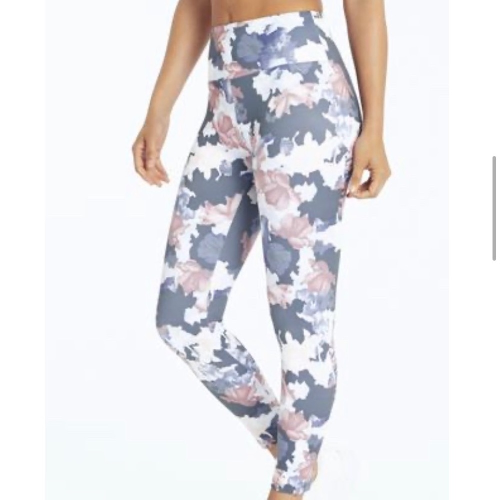 Cute dryfit leggings